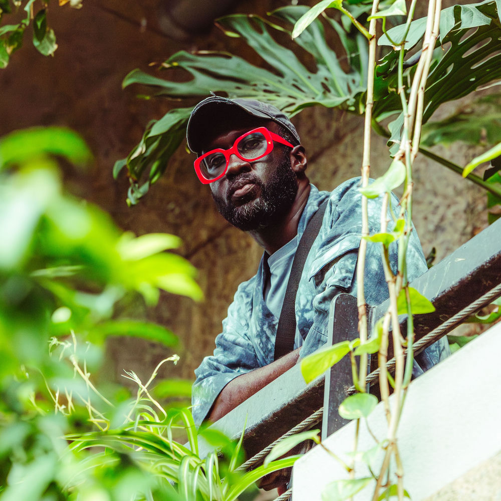 Kwes