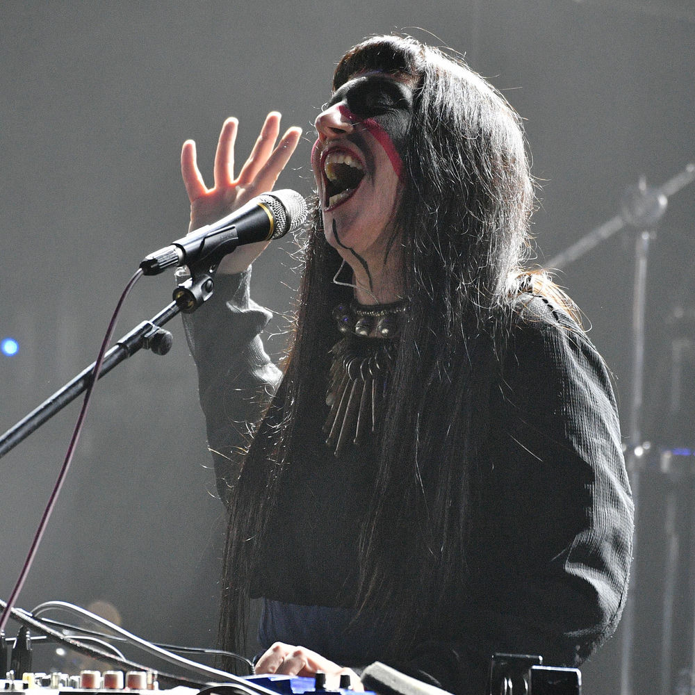 Lili Refrain