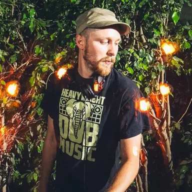 Radikal Guru