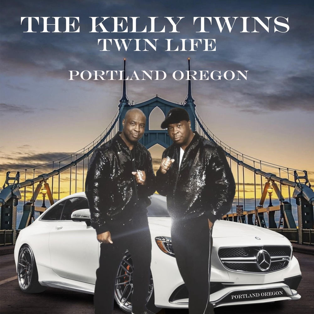 The Kelly Twins